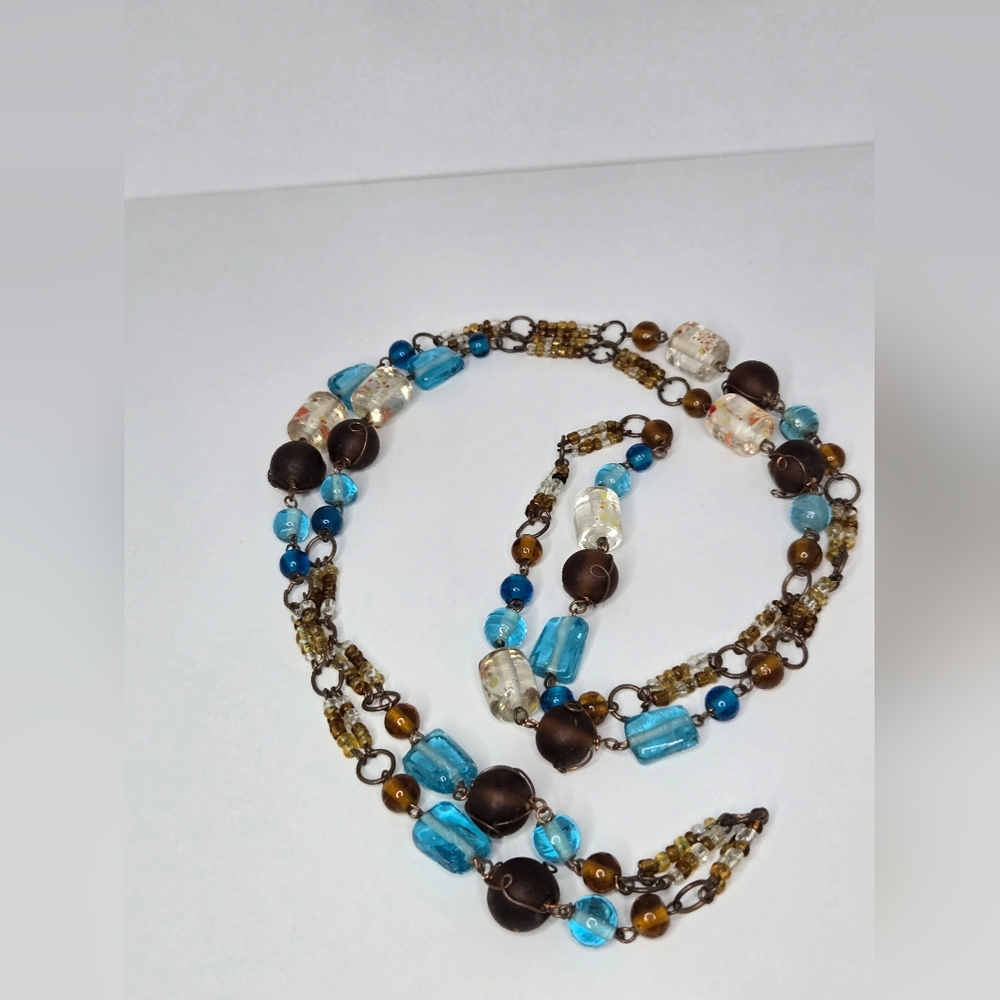 Handcrafted Elegant Multicolor Beaded Necklace - image 3